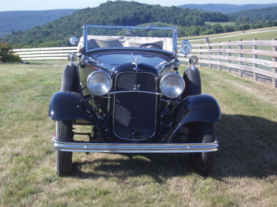  Ford V8 Model 18 DeLuxe Roadster 1932 года  (фото 6 из 6)